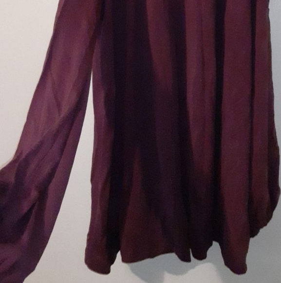 Off shoulder shirt - Picture 2 of 2